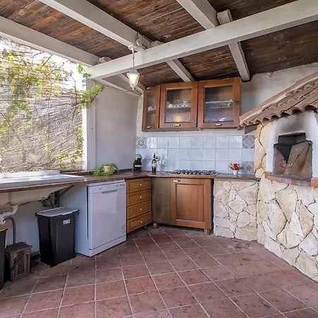 Restored Historic Mansion Paterno With Exclusive Pool, Wifi And Ac For 20 People Alghero