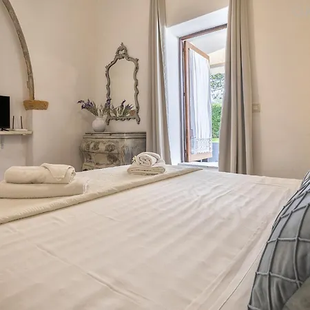 Restored Historic Mansion Paterno With Exclusive Pool, Wifi And Ac For 20 People Alghero