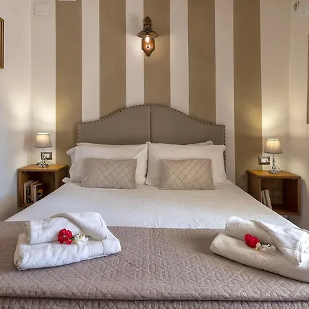 Restored Historic Mansion Paterno With Exclusive Pool, Wifi And Ac For 20 People