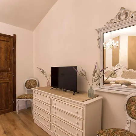 Restored Historic Mansion Paterno With Exclusive Pool, Wifi And Ac For 20 People * Alghero