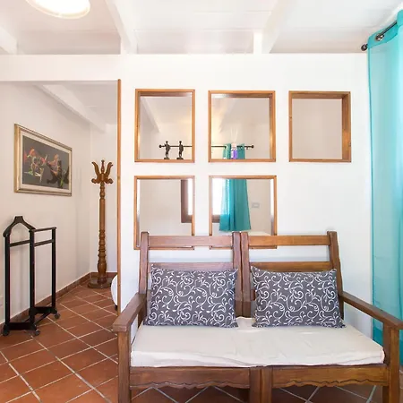 Restored Historic Mansion Paterno With Exclusive Pool, Wifi And Ac For 20 People *