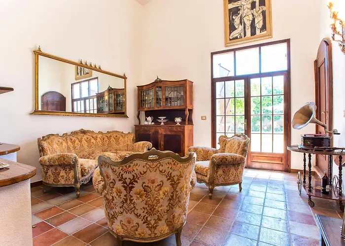 别墅 Restored Historic Mansion Paterno With Exclusive Pool, Wifi And Ac For 20 People 阿尔盖罗