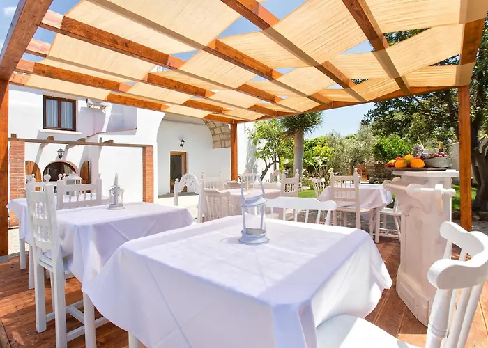 Restored Historic Mansion Paterno With Exclusive Pool, Wifi And Ac For 20 People