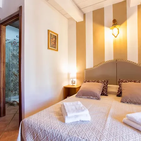 فيلة Restored Historic Mansion Paterno With Exclusive Pool, Wifi And Ac For 20 People *