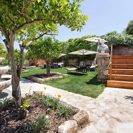 Restored Historic Mansion Paterno With Exclusive Pool, Wifi And Ac For 20 People