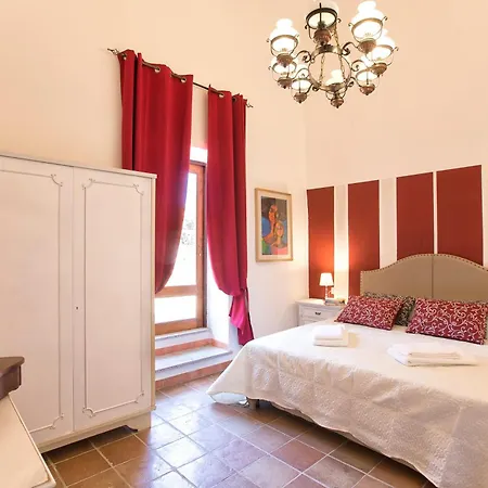 Restored Historic Mansion Paterno With Exclusive Pool, Wifi And Ac For 20 People *