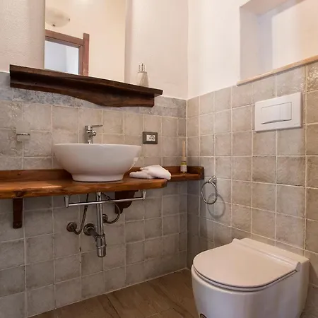 Restored Historic Mansion Paterno With Exclusive Pool, Wifi And Ac For 20 People * Alghero