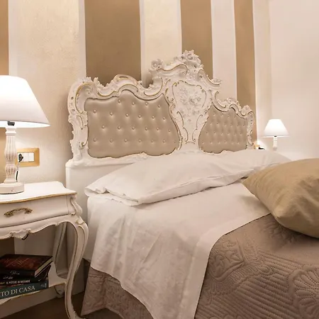 Restored Historic Mansion Paterno With Exclusive Pool, Wifi And Ac For 20 People *