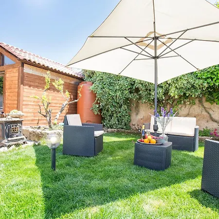 فيلة Restored Historic Mansion Paterno With Exclusive Pool, Wifi And Ac For 20 People *