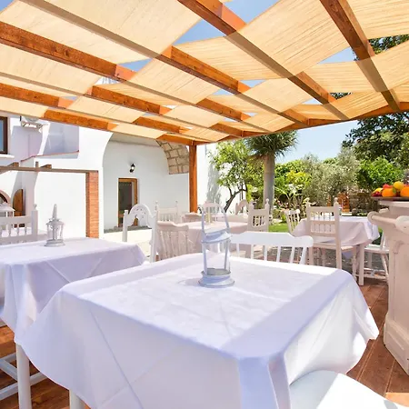 Restored Historic Mansion Paterno With Exclusive Pool, Wifi And Ac For 20 People