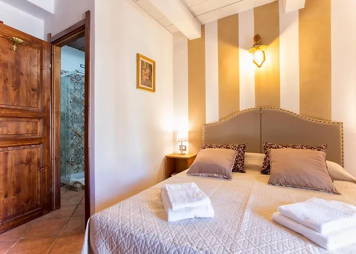 Villa Restored Historic Mansion Paterno With Exclusive Pool, Wifi And Ac For 20 People *