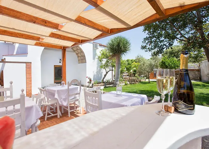 Restored Historic Mansion Paterno With Exclusive Pool, Wifi And Ac For 20 People Villa Alghero