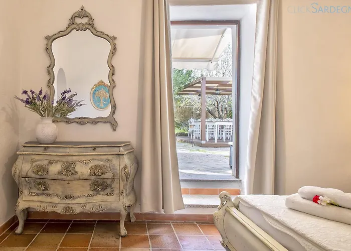 Restored Historic Mansion Paterno With Exclusive Pool, Wifi And Ac For 20 People *