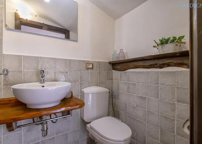 Villa Restored Historic Mansion Paterno With Exclusive Pool, Wifi And Ac For 20 People