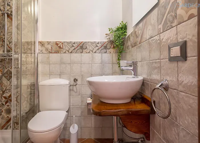 Restored Historic Mansion Paterno With Exclusive Pool, Wifi And Ac For 20 People Villa