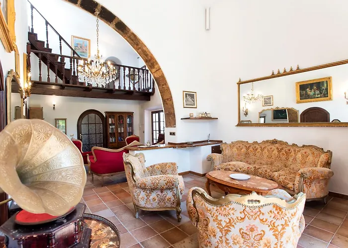 Villa Restored Historic Mansion Paterno With Exclusive Pool, Wifi And Ac For 20 People *