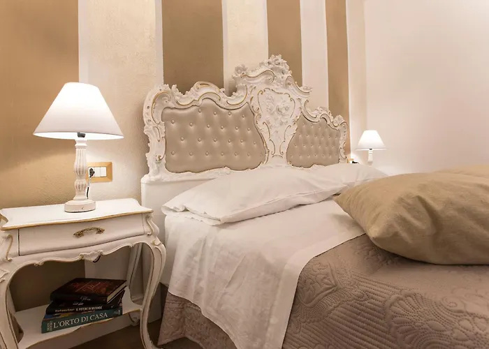 Restored Historic Mansion Paterno With Exclusive Pool, Wifi And Ac For 20 People *
