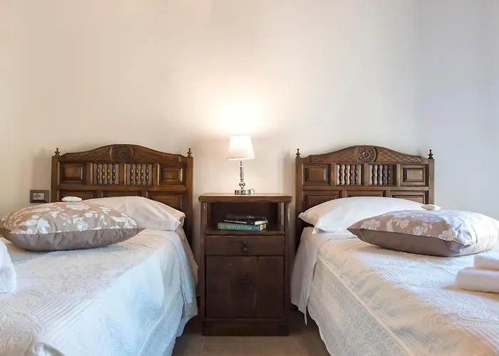 Restored Historic Mansion Paterno With Exclusive Pool, Wifi And Ac For 20 People * Alghero