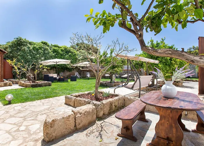 Restored Historic Mansion Paterno With Exclusive Pool, Wifi And Ac For 20 People Villa *