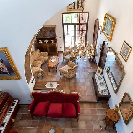 Restored Historic Mansion Paterno With Exclusive Pool, Wifi And Ac For 20 People Willa *