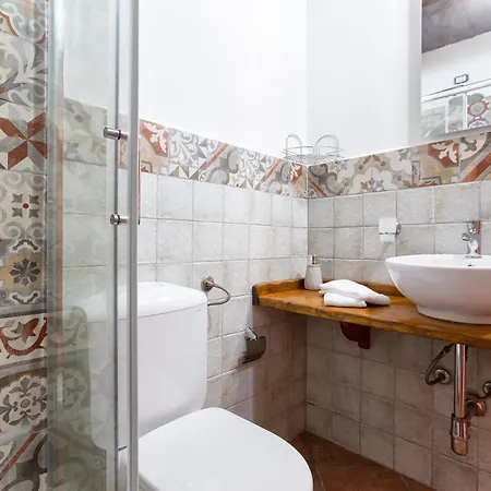 Restored Historic Mansion Paterno With Exclusive Pool, Wifi And Ac For 20 People Willa *
