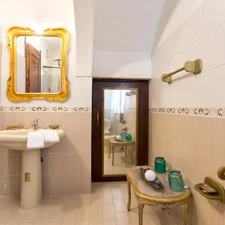 Restored Historic Mansion Paterno With Exclusive Pool, Wifi And Ac For 20 People Willa