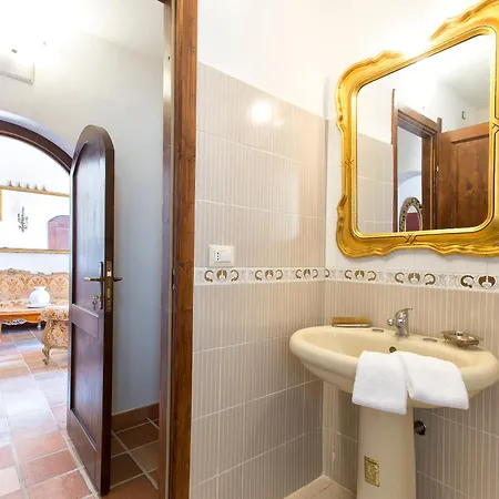 Restored Historic Mansion Paterno With Exclusive Pool, Wifi And Ac For 20 People Willa *